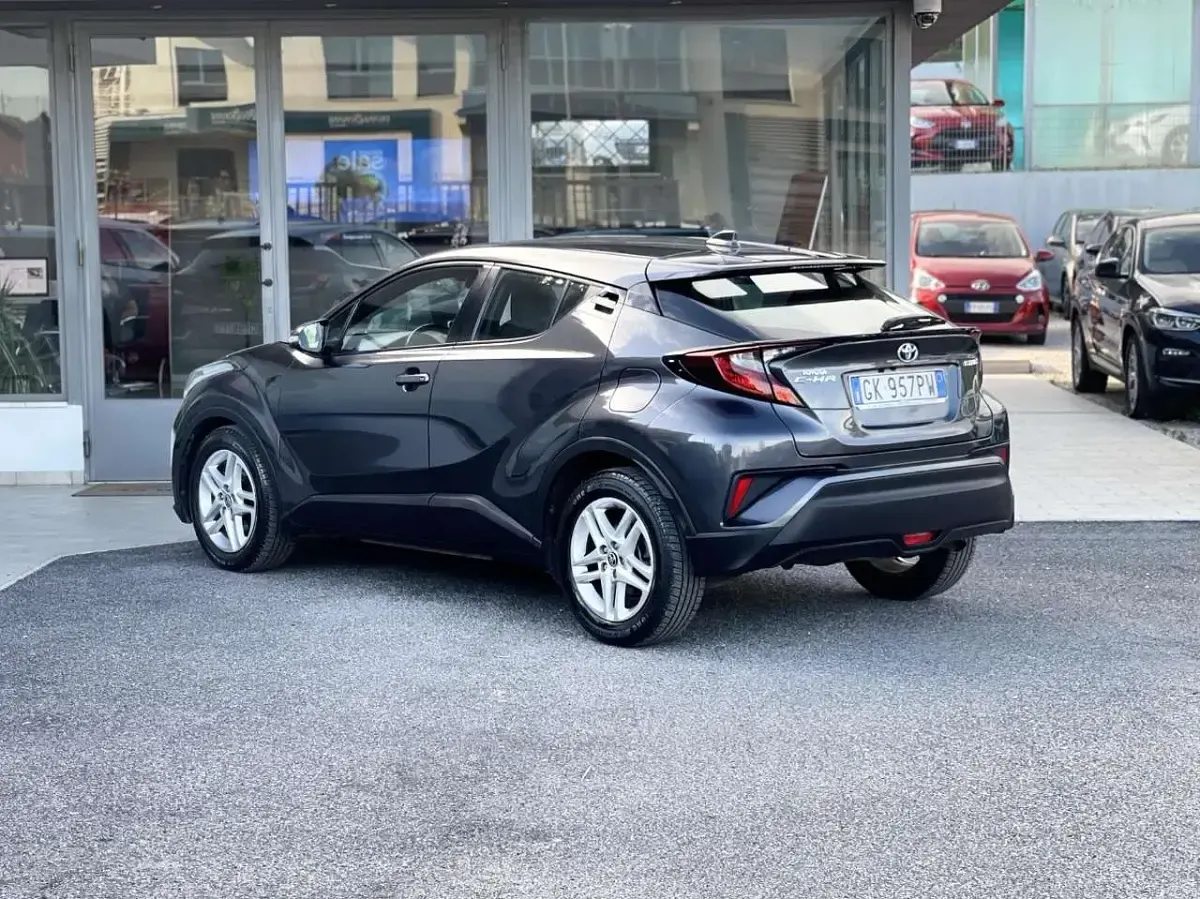 Usata Toyota C-HR+ 98 CV (72 kW) 2022 Grigio SUV