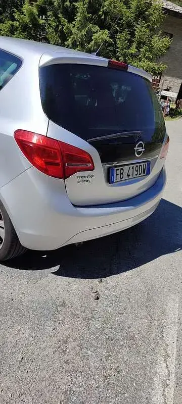 Usata Opel Meriva Cosmo 120 CV (88 kW) 2015 Grigio Monovolume