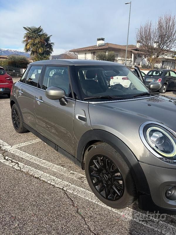 Usata Mini ONE 136 CV (100 kW) 2020 Grigio Utilitaria