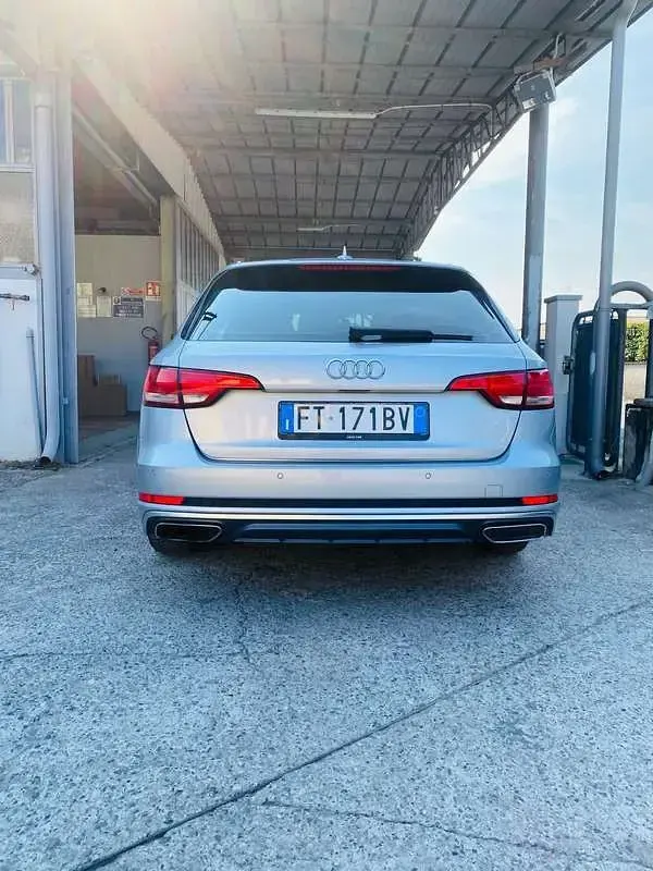 Usata Audi A4 Design 150 CV (110 kW) 2018 Station wagon