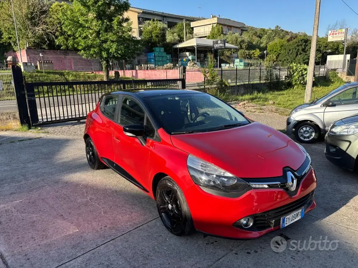Usata Renault Clio IV 75 CV (55 kW) 2015 Rosso Berlina