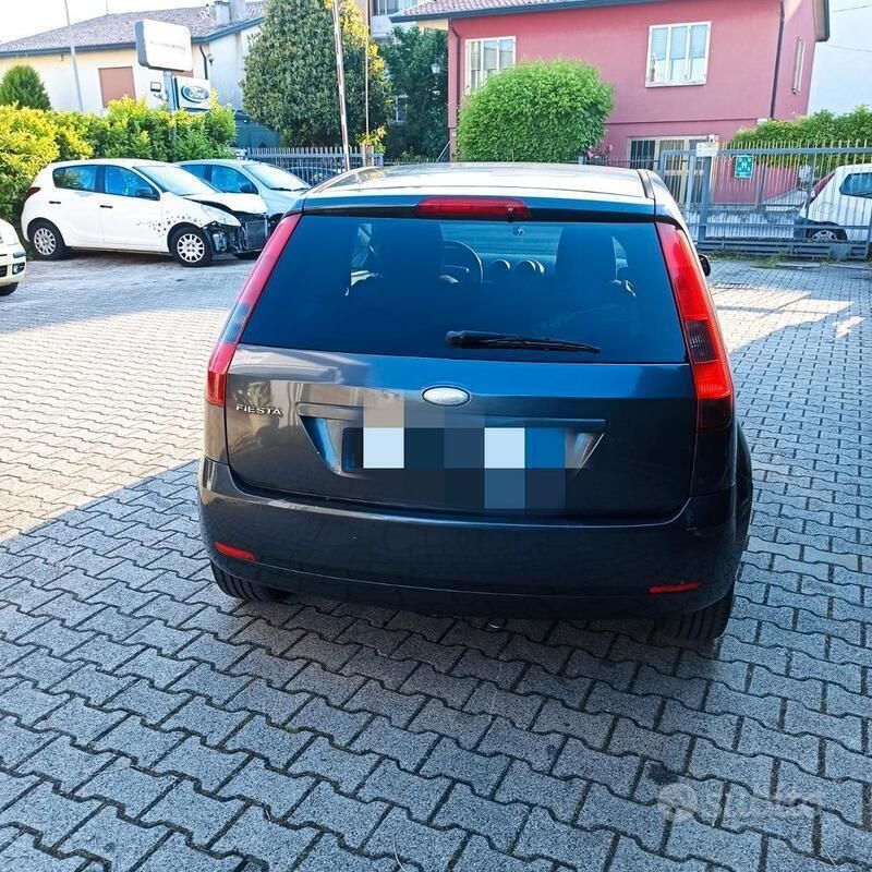 Gebraucht Ford Fiesta Collection 2005 Grau Kleinwagen