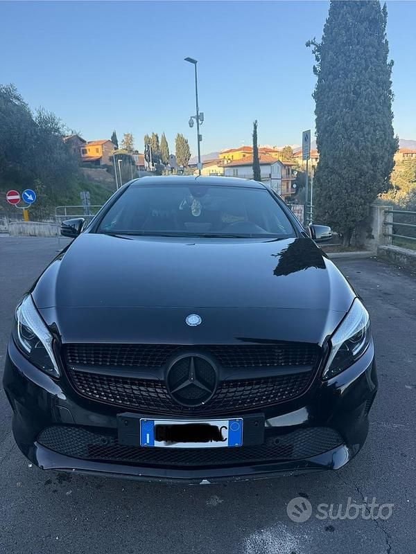 Usata Mercedes A200 137 CV (100 kW) 2015 Nero Berlina
