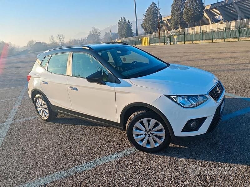 Usata Seat Arona Style 95 CV (69 kW) 2019 Bianco SUV