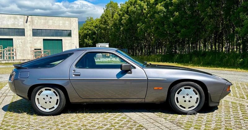 Usata Porsche 928 1986 Grigio Coupé