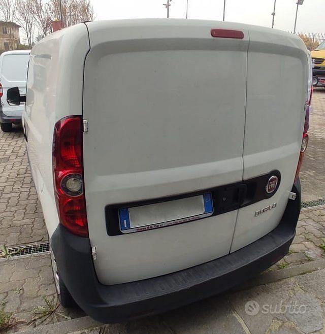 Occasion Fiat Doblò 105 ch (77 kW) 2014 Blanc Monospace