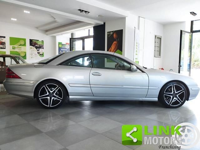 Usata Mercedes CL500 306 CV (225 kW) 2001 Grigio Coupé