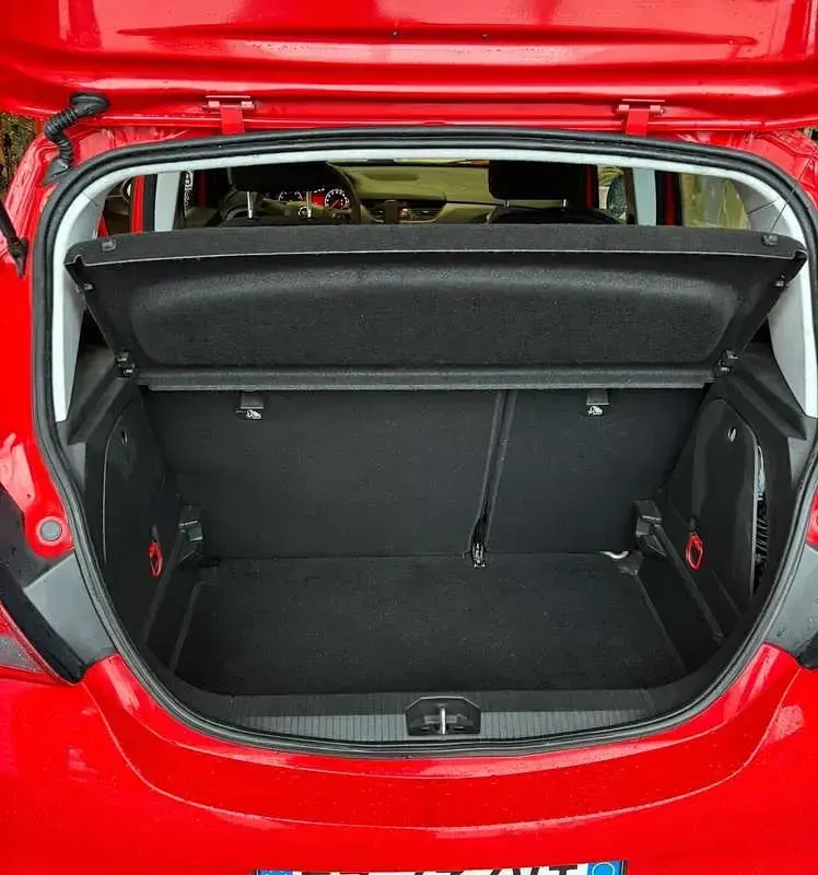 Usata Opel Corsa 90 CV (66 kW) 2015 Utilitaria
