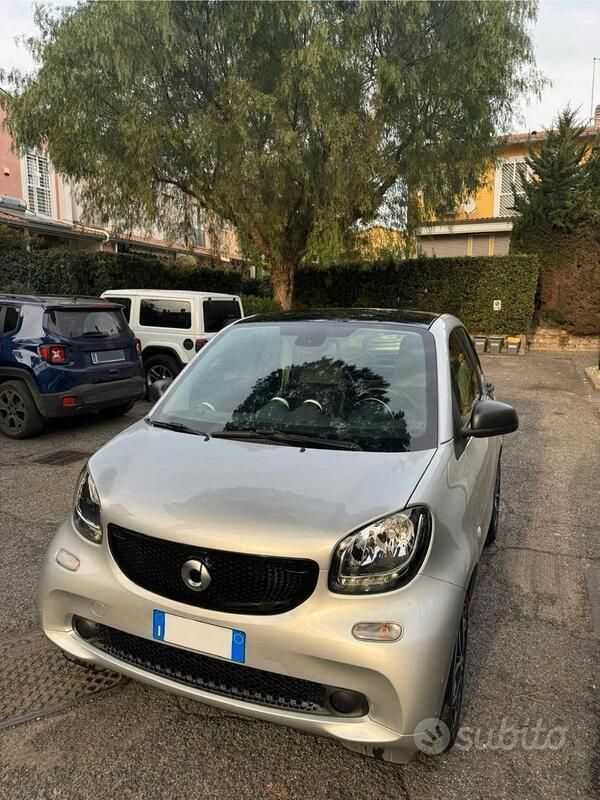 Usata Smart ForTwo Coupé 71 CV (52 kW) 2018 Utilitaria