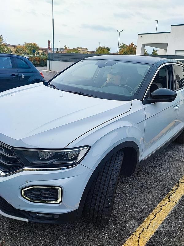 Usata VW T-Roc Advance 116 CV (85 kW) 2019 Bianco SUV