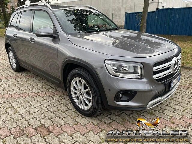 Usata Mercedes GLB200 150 CV (110 kW) 2021 Grigio SUV