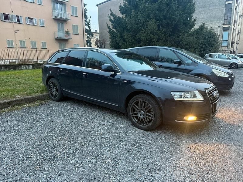 Usata Audi A6 Advanced 240 CV (176 kW) 2010 Blu Station wagon