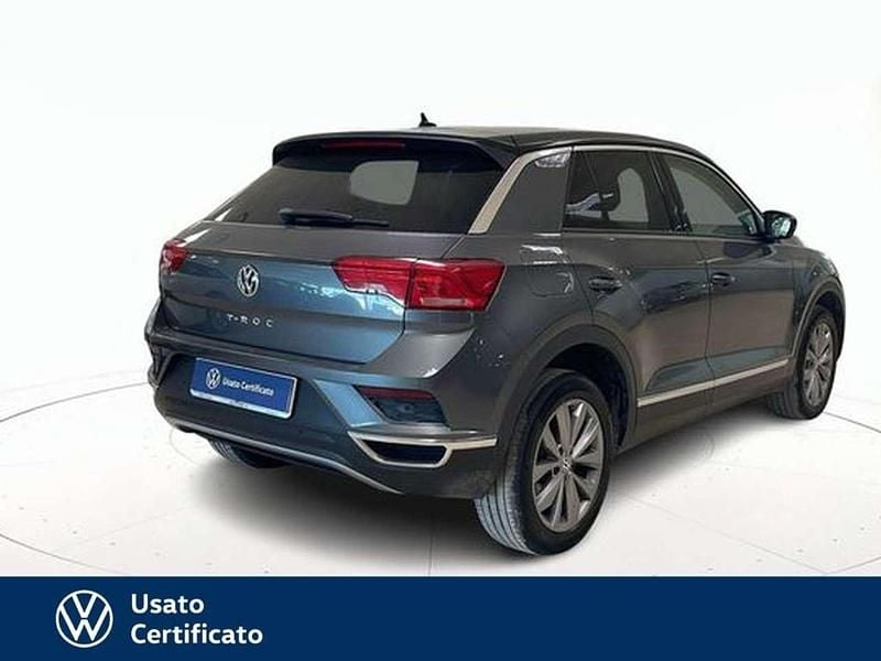 Usata VW T-Roc Style 116 CV (85 kW) 2018 Grigio / pastello SUV