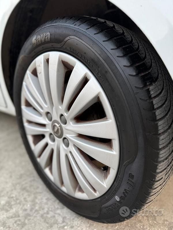 Usata Opel Corsa 95 CV (69 kW) 2014 Bianco Utilitaria