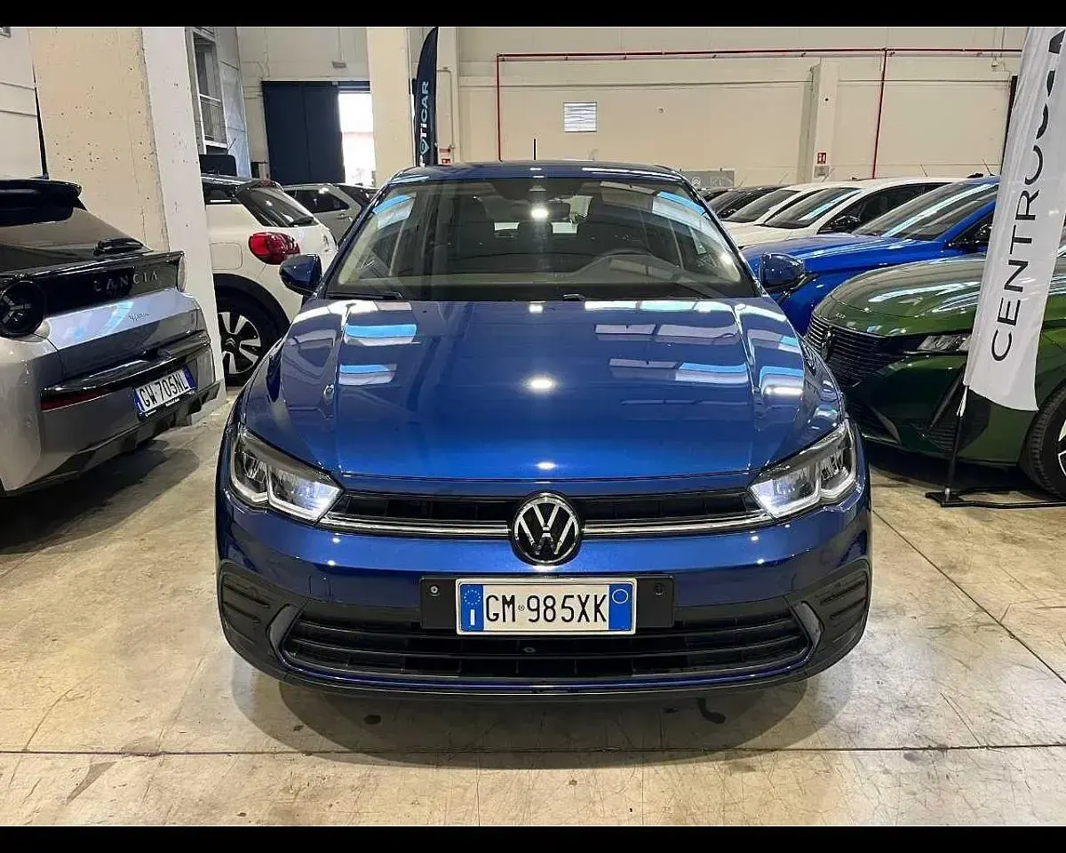 Usata VW Polo Life 95 CV (69 kW) 2023 Blu Utilitaria