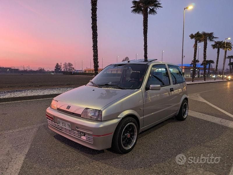 Usata Fiat Cinquecento 54 CV (39 kW) 1998 Grigio Utilitaria