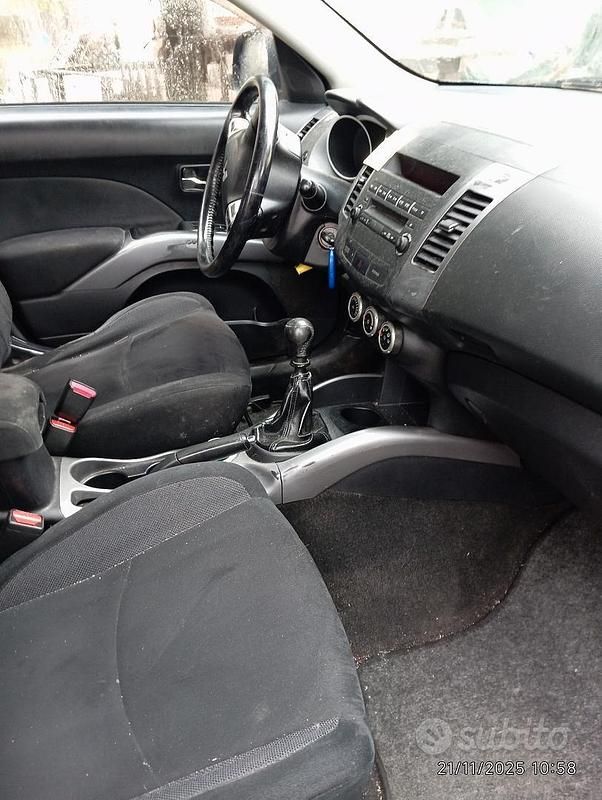 Usata Mitsubishi Outlander 2008 Blu SUV