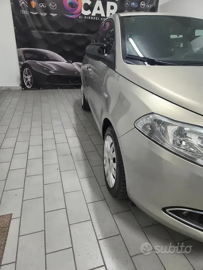 Usata Lancia Ypsilon S 86 CV (63 kW) 2012 Grigio Utilitaria