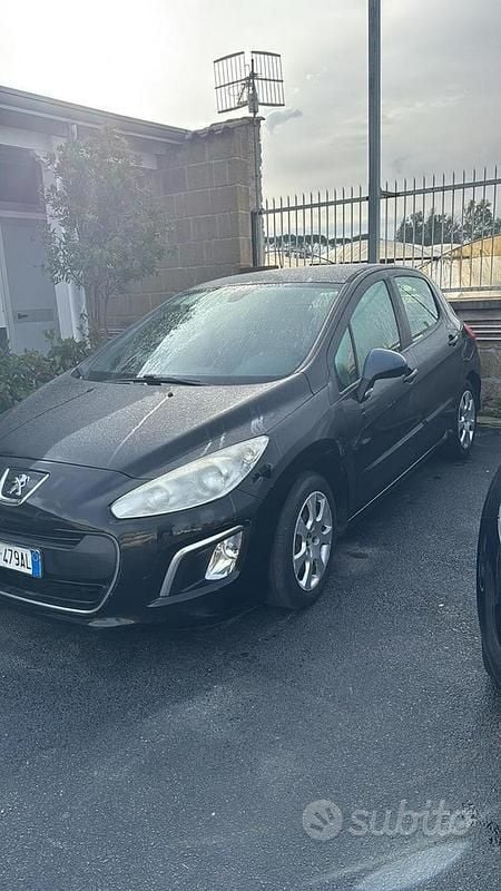 Usata Peugeot 308 93 CV (68 kW) 2011 Nero Berlina