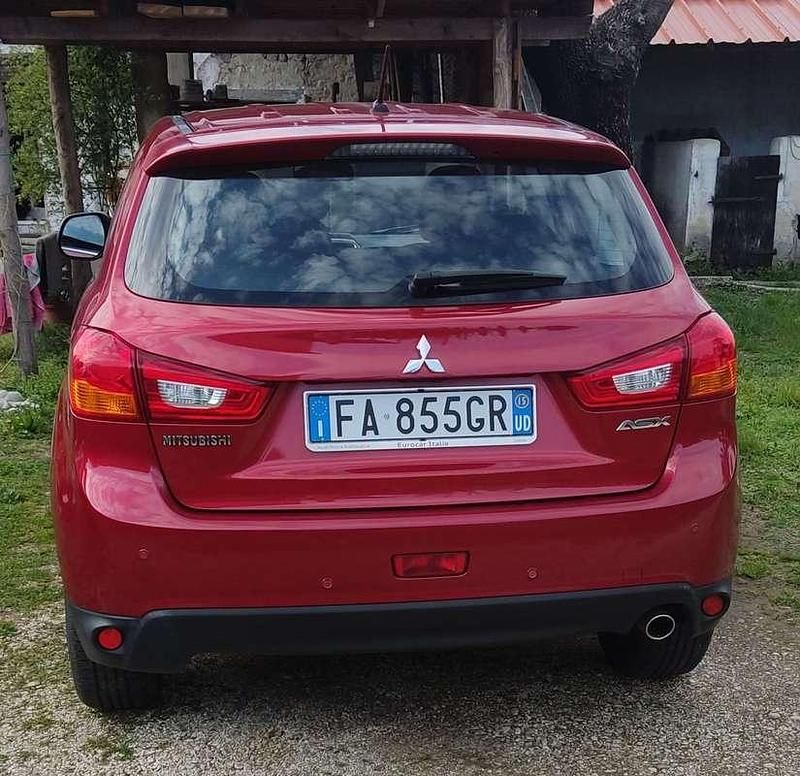 Begagnad Mitsubishi ASX Invite 117 HK (86 kW) 2015 Röd SUV