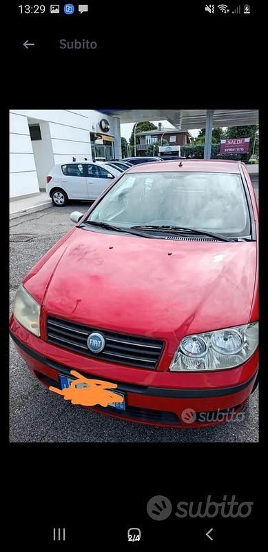 Usata Fiat Punto 80 CV (58 kW) 2004 Rosso Utilitaria