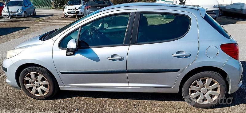 Usata Peugeot 207 75 CV (55 kW) 2009 Grigio Berlina
