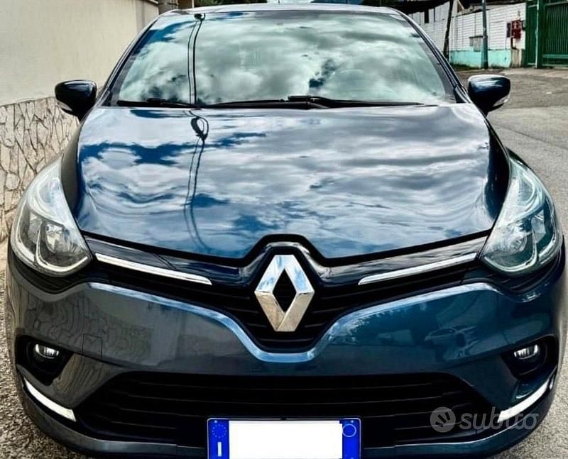 Usata Renault Clio V 90 CV (66 kW) 2020 Berlina