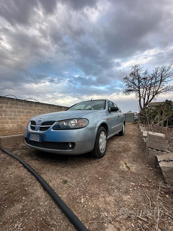 Usata 2004 Nissan Almera Due volumi | 600 € - Immagine 1/4