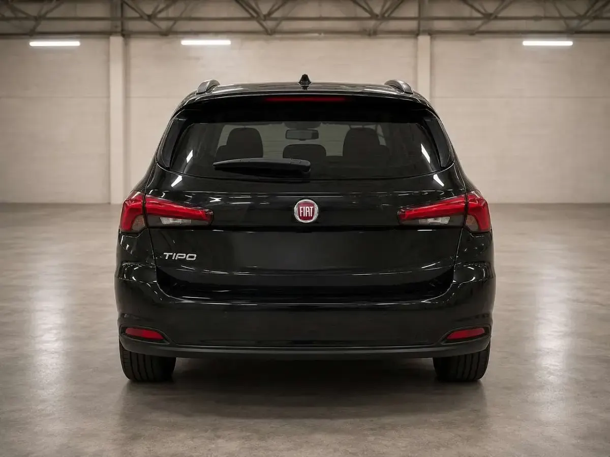 Usata Fiat Tipo City Life 95 CV (69 kW) 2022 Nero cinema Berlina