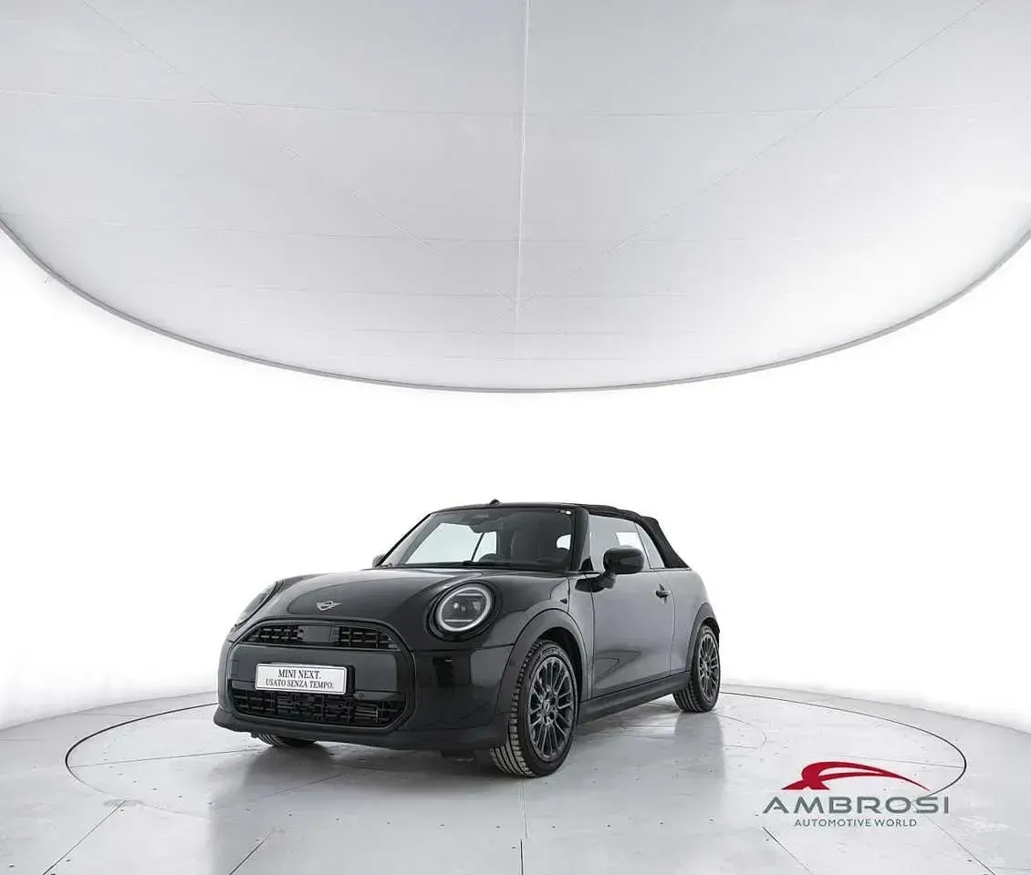 Begagnad Mini Cooper Cabriolet Favoured 163 HK (119 kW) 2025 Cab