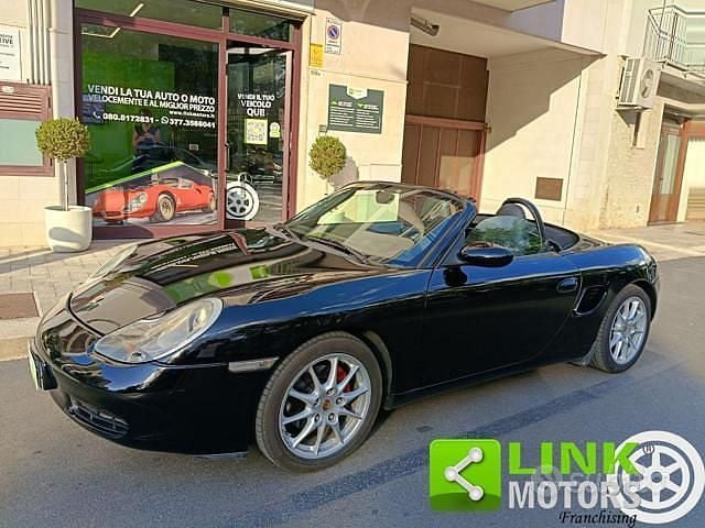 Second-hand Porsche Boxster 220 CP (161 kW) 2002 Negru Cabrio
