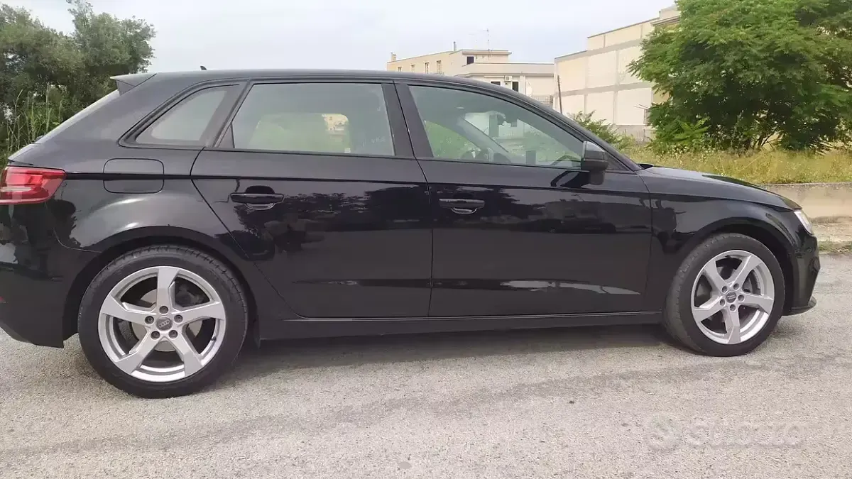 Usata Audi A3 Sport 116 CV (85 kW) 2017 Nero Berlina