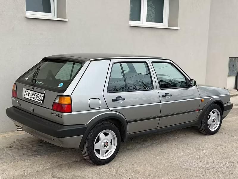 Usata VW Golf II GTD 80 CV (58 kW) 1990 Grigio Utilitaria