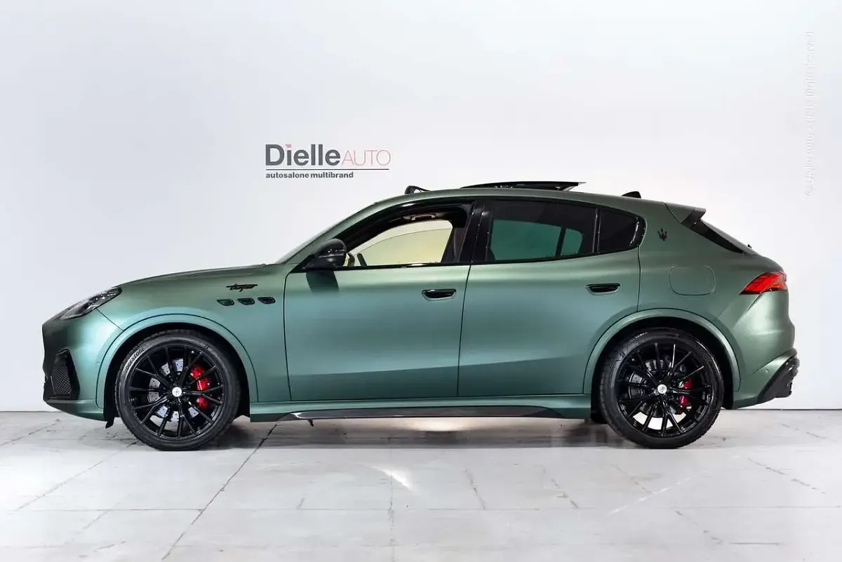 Usata Maserati Grecale 530 CV (389 kW) 2024 Matte pine green metallic (wra SUV