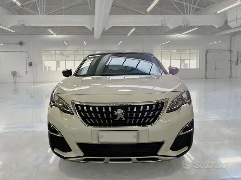 Usata Peugeot 3008 Allure 131 CV (96 kW) 2020 Bianco SUV