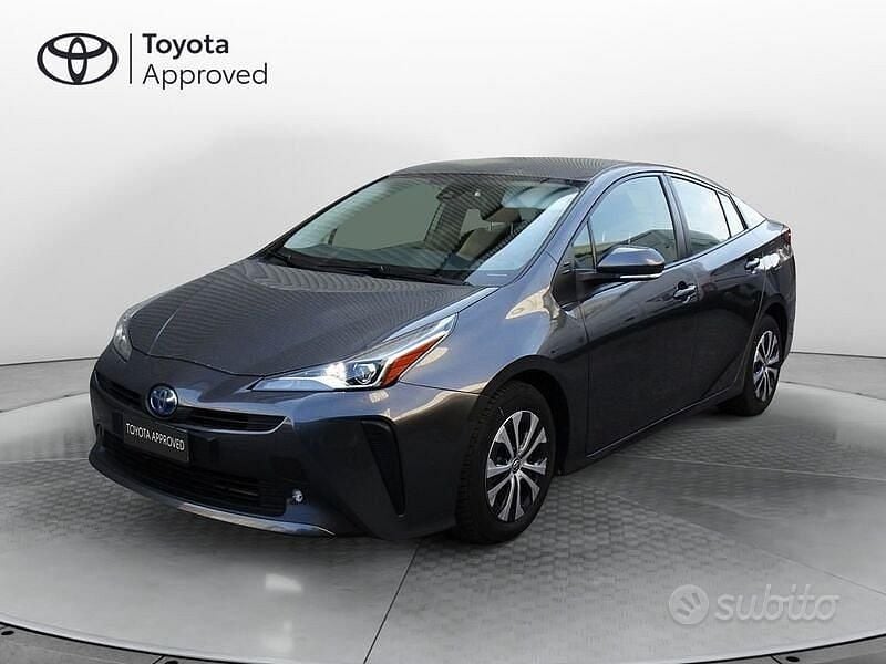 Usata Toyota Prius Active 2022 Grigio Utilitaria