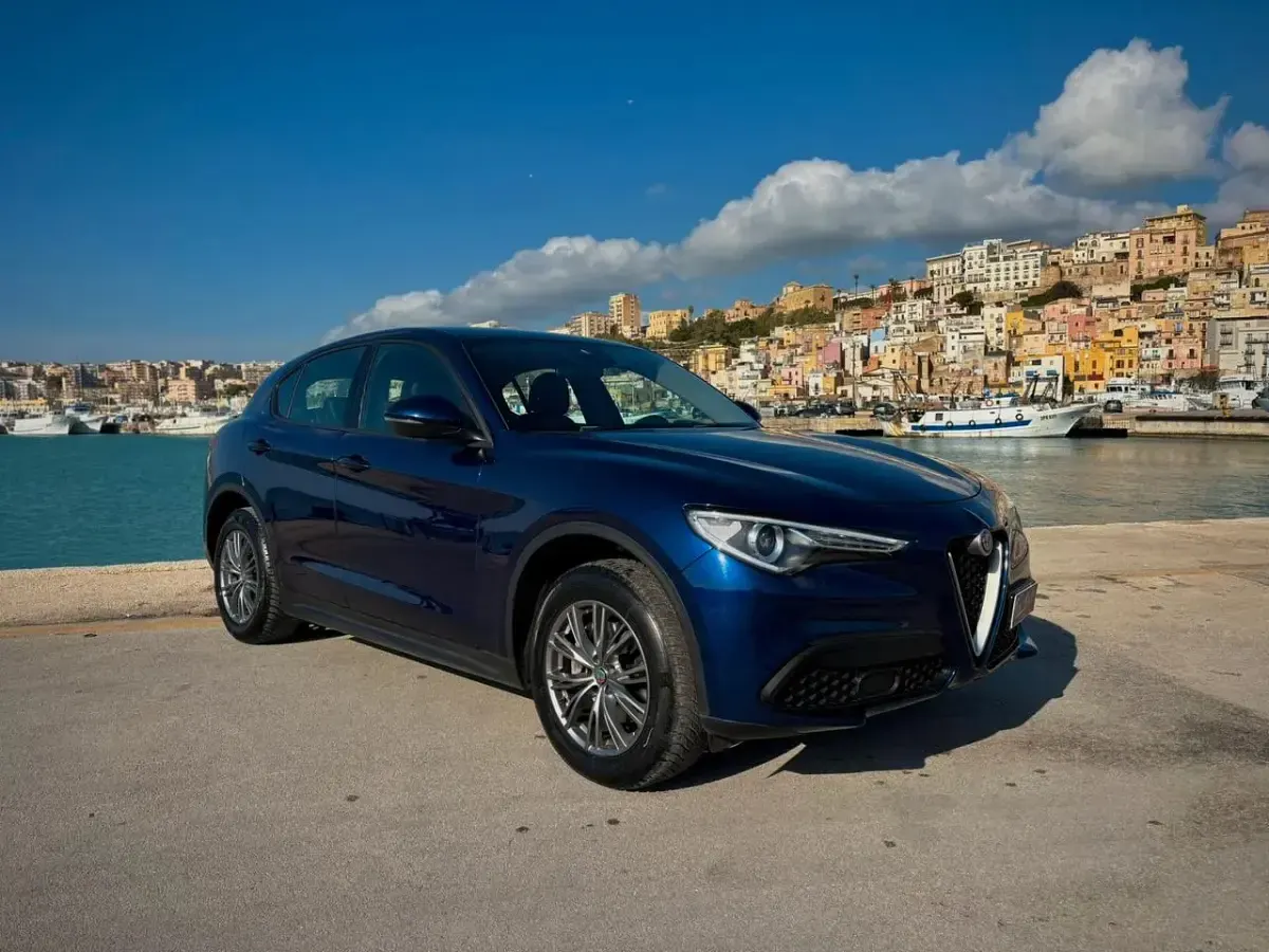 Brugt Alfa Romeo Stelvio Super 190 HK (139 kW) 2019 Blå SUV