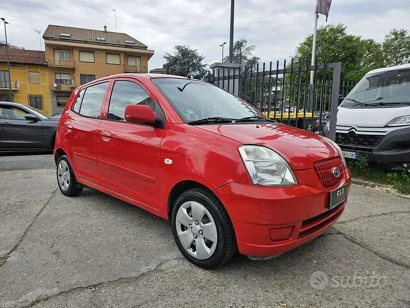 Usata Kia Picanto EX 65 CV (47 kW) 2006 Rosso Utilitaria
