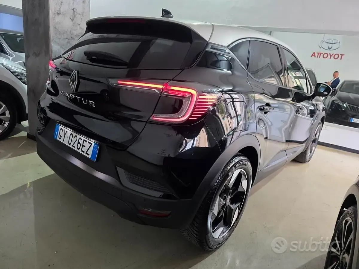 Usata Renault Captur Techno 94 CV (69 kW) 2025 Nero SUV