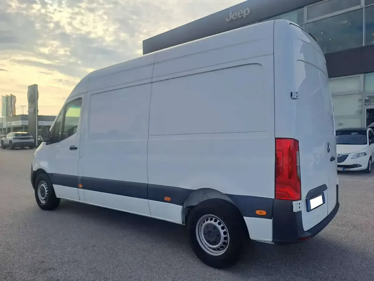 Usata Mercedes Sprinter 114 CV (83 kW) 2019 Bianco Furgone