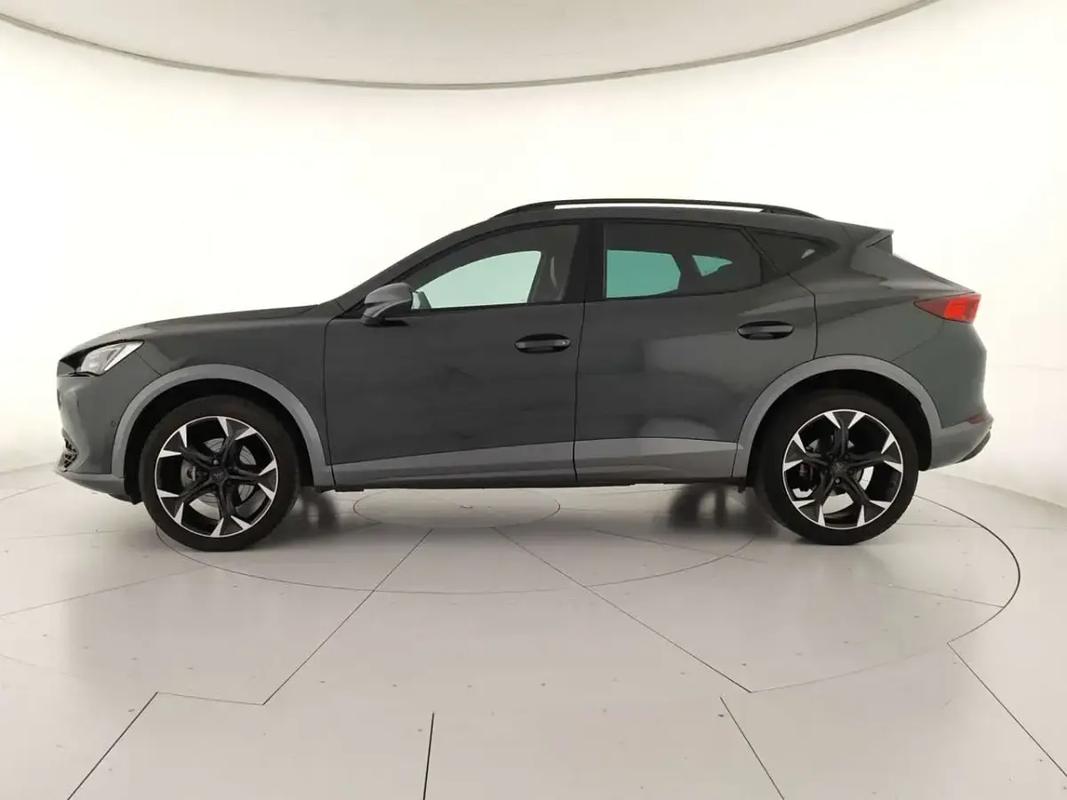 Usata Cupra Formentor 150 CV (110 kW) 2022 9s verde "camouflage" SUV