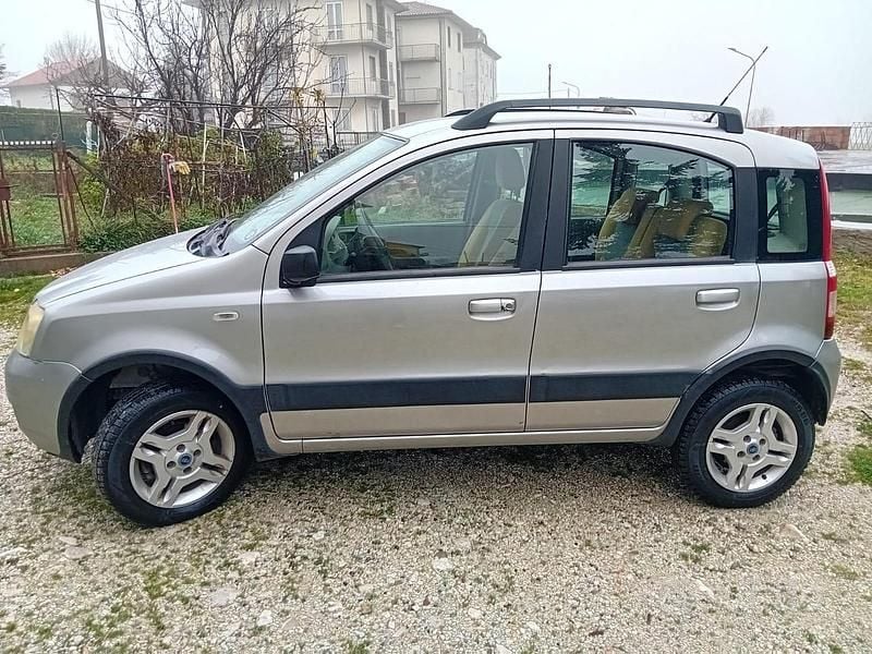 Usata Fiat Panda 2005 Grigio Berlina