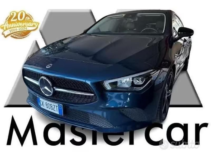 Usata Mercedes CLA200 Shooting Brake 150 CV (110 kW) 2022 Blu denim metallizzato Station wagon