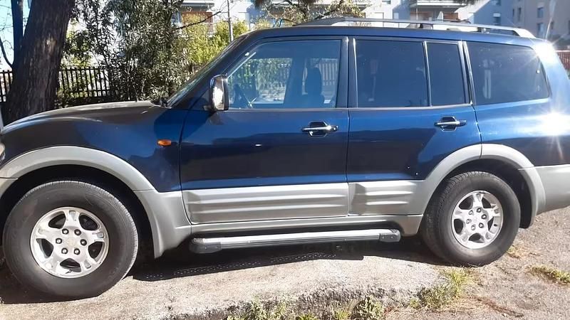 Usata Mitsubishi Pajero 160 CV (117 kW) 2003 Blu SUV
