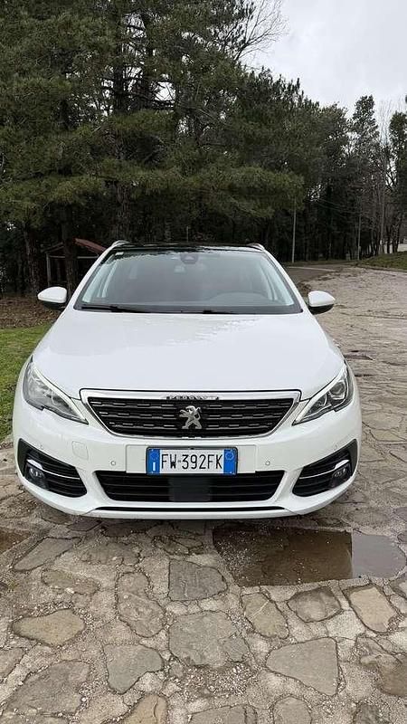 Usata Peugeot 308 SW GT-line 131 CV (96 kW) 2019 Other Station wagon