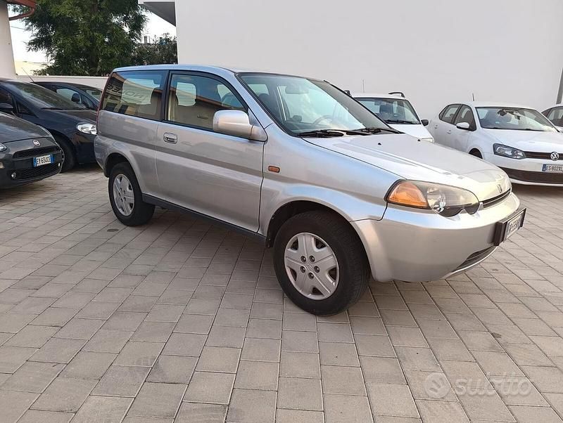 Grigio Usata 2000 Honda HR-V SUV | 3800 € (Buon prezzo) - Immagine 1/4