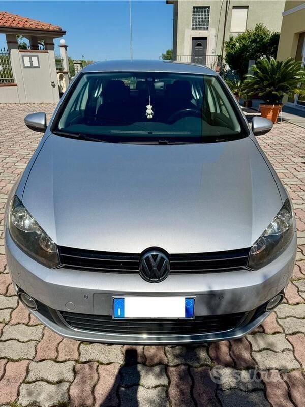 Grigio Usata 2009 VW Golf VI Highline Due volumi | 7500 € (Buon prezzo) - Immagine 1/4