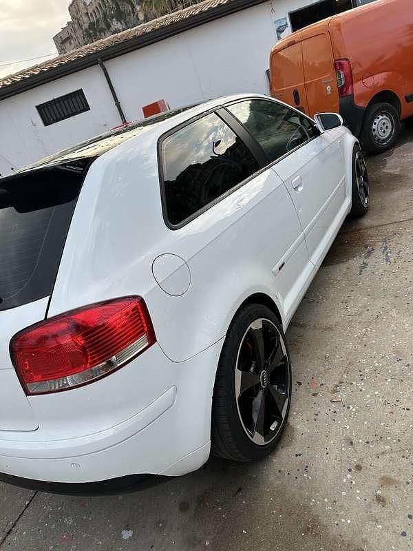 Usata Audi A3 Ambiente 170 CV (125 kW) 2007 Utilitaria