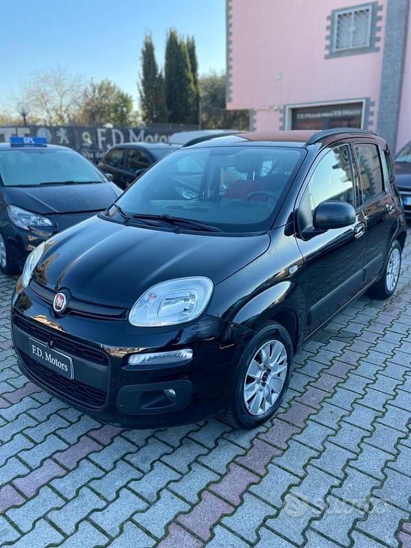 Nero Usata 2018 Fiat Panda Lounge Tre volumi | 7450 € (Ottimo prezzo) - Immagine 1/4