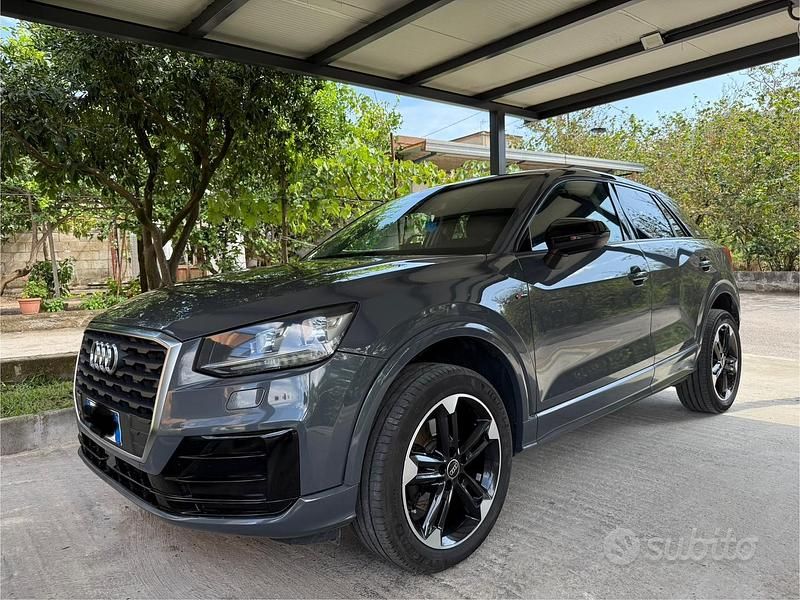 Grigio Usata 2018 Audi Q2 SUV | 16.799 € (Buon prezzo) - Immagine 1/4